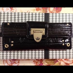 🎉SALE! Juicy Couture Mad Money Black Wallet