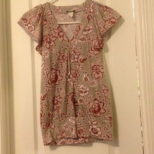 Gray v-neck with red flowers!