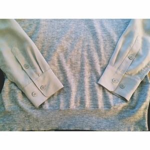 Joie Tops - π7-17 HPπJoie grey pullover with silk sleeves Joie Tops - π7-17 HPπJoie grey pullover with silk sleeves