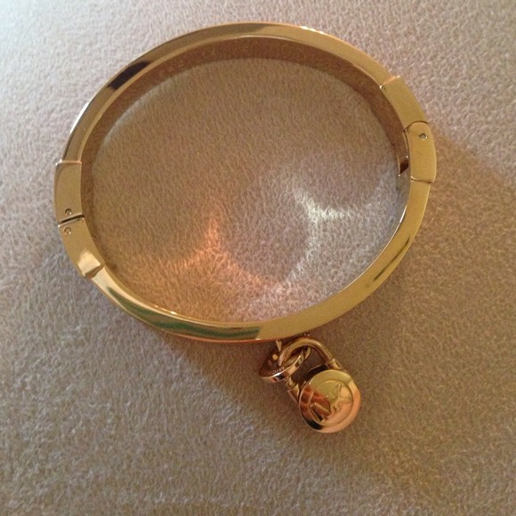 Goldtone Michael Kors bangle