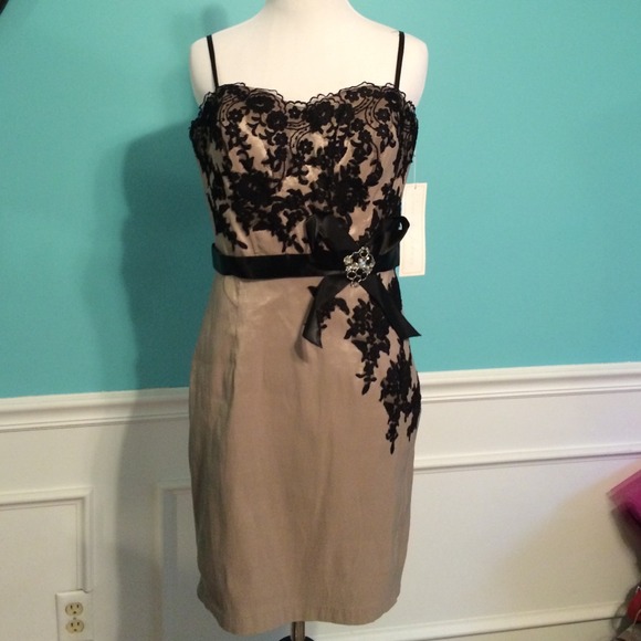 🚫sold🚫Dave and Johnny Homecoming/Prom Dress❤️