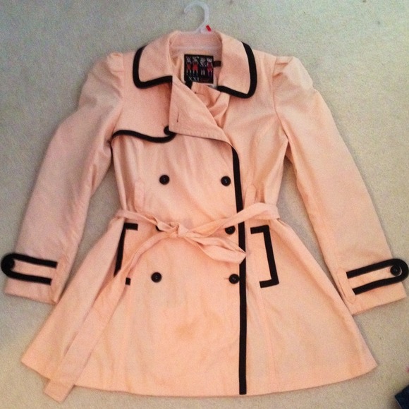 SOLD 💥 Pink Peacoat from Forever 21
