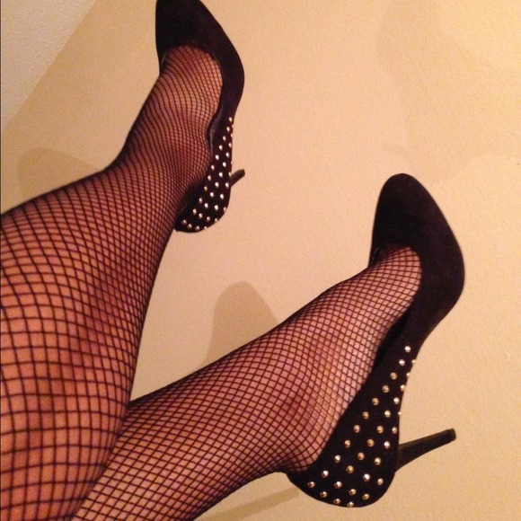 SOLD Mossimo Black Pumps w/Gold Studs Around Back