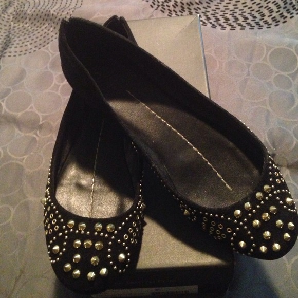 Dolce Vita Suede and studs flats! Size 7.5