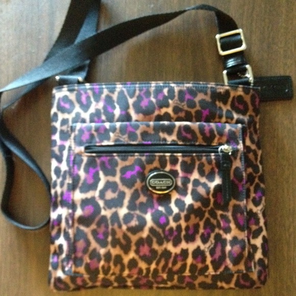🚫Sold🚫Coach Ocelot Violet crossbody NWOT leopard