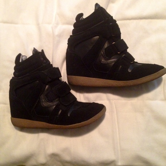 Steve Madden Wedge Sneakers  size 8