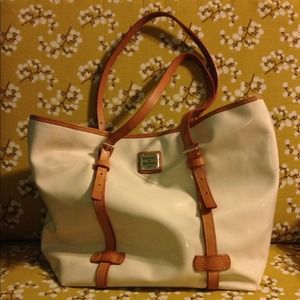 🚫Bundled🚫Dooney & Bourke Patent Leather Tote