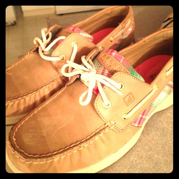 The cutest Sperry's!! Worn twice.