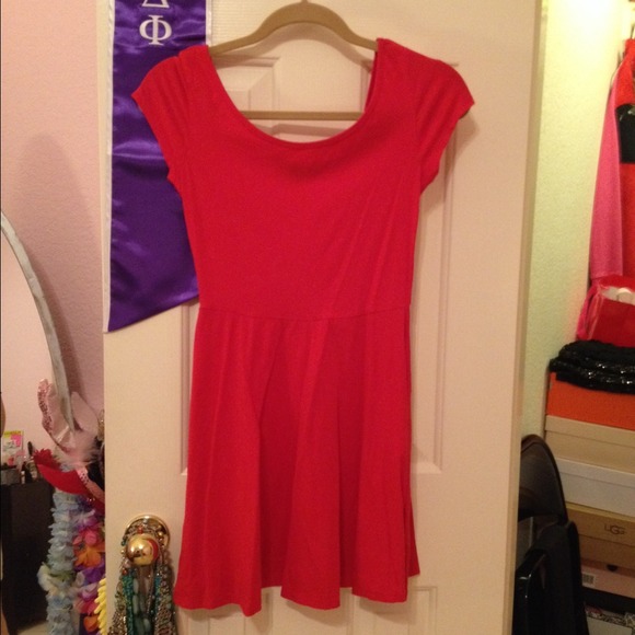 ❤️BUNDLED ❤️ Forever 21 red skater dress