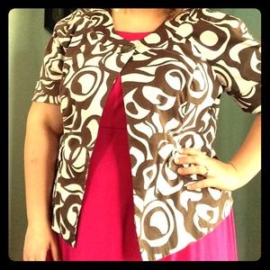 Brown and cream short sleeve jacket