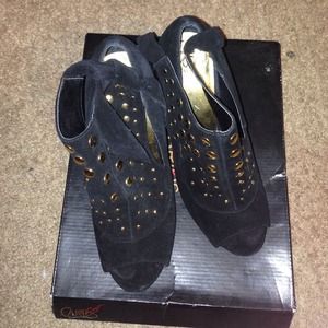 Black Bcbg generation peep toe bootie