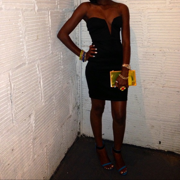 Sexy deep v strapless dress