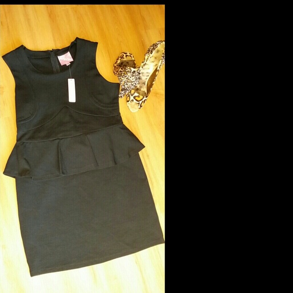 Peplum dress black...NEW w tags - Picture 4 of 4