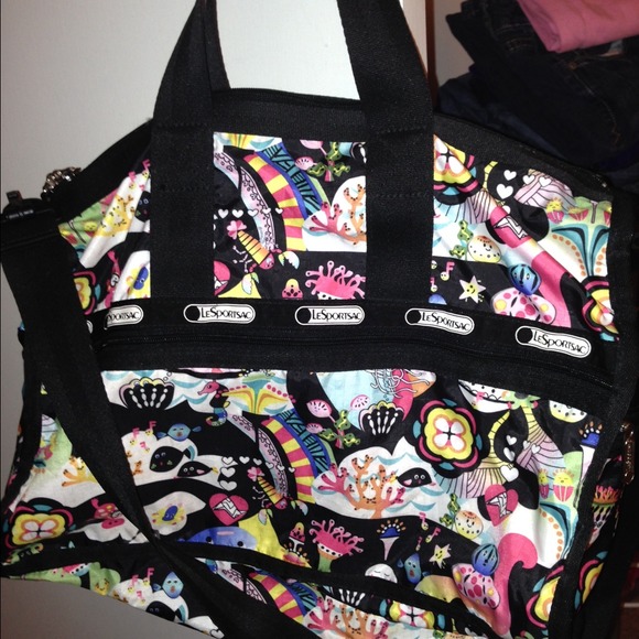 Bundle for! @kiki2cc. Wallet and weekender bag