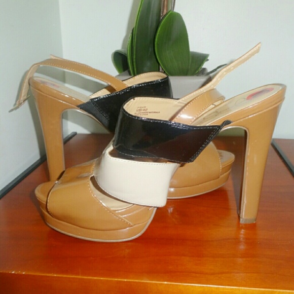 ??HP 11/23??J Simpson Multiple colored sandals - Picture 4 of 4