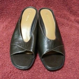 Liz Claiborne shoes