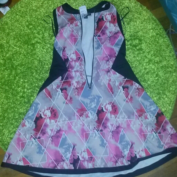 Flirty spring dress!