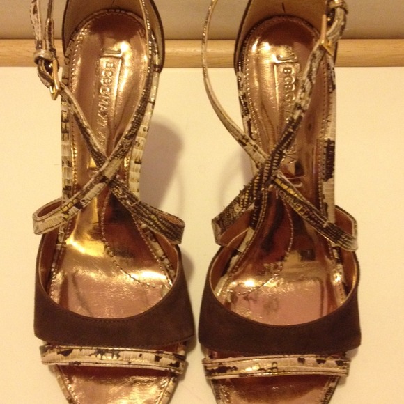 BCBG antique gold heel - Picture 1 of 4