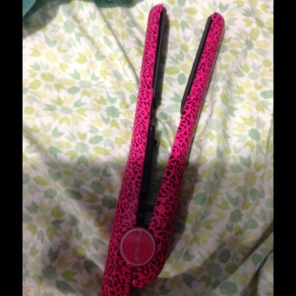 Royale straightener - Picture 1 of 2