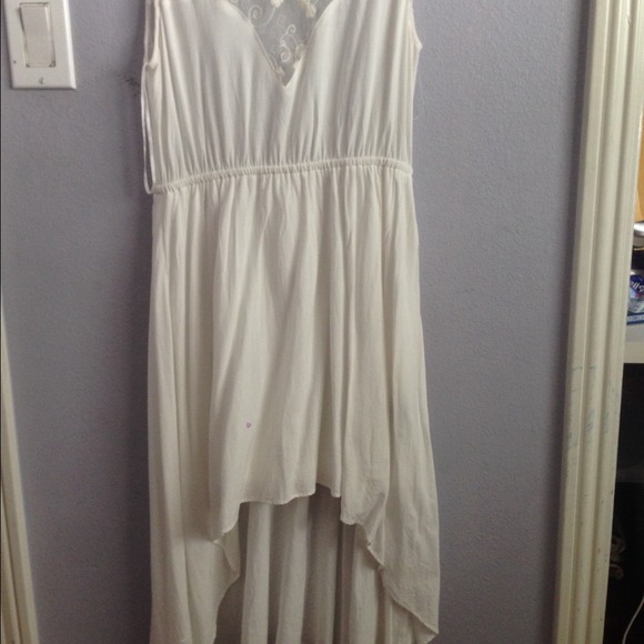 White hi low dress
