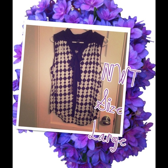 Black white forever 21 woven top