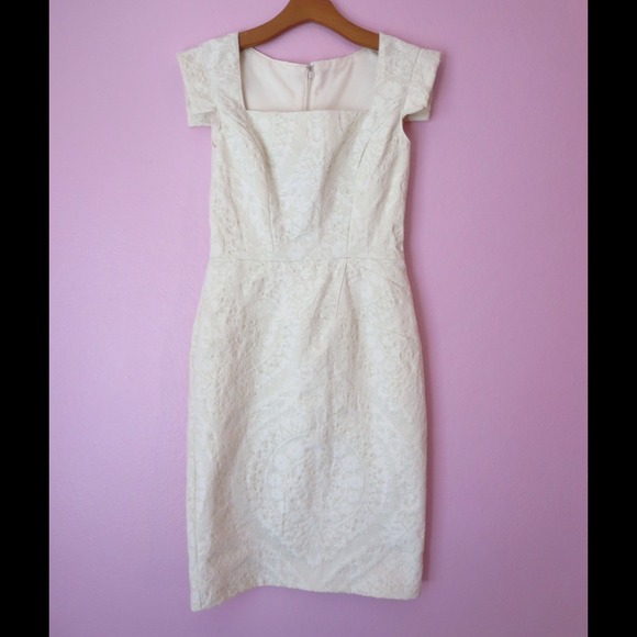 Dress - Picture 1 of 3