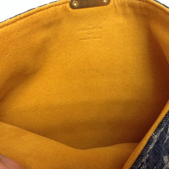 Louis Vuitton Denim Clutch - Picture 3 of 4