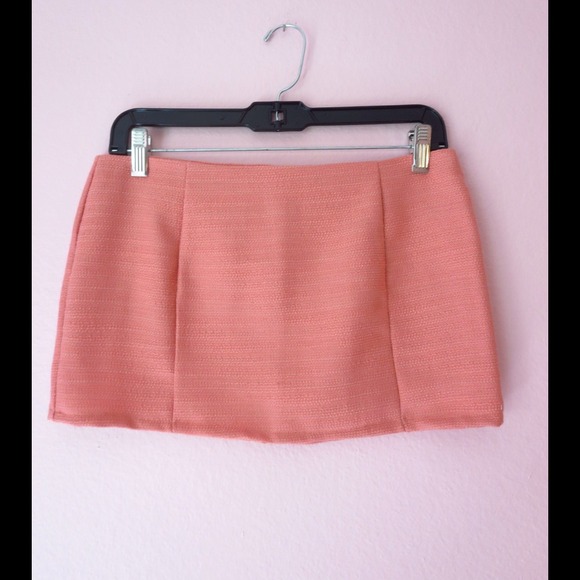 Tweed mini skirt