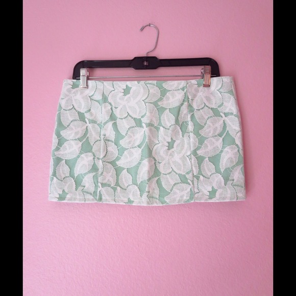 Lace Mini Skirt