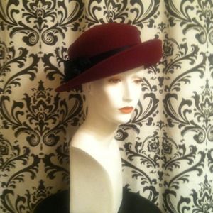 Liz Claiborne Rolled Brim Hat