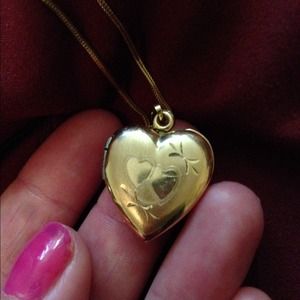 14 K Yellow Gold locket with chain