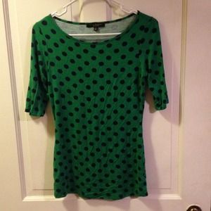 Green Envelope green/navy polka dot top