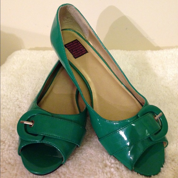🐍Michael Antonio open toe Flats🐍