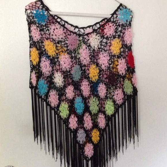 🔥🌸Black Floral crochet poncho🌸