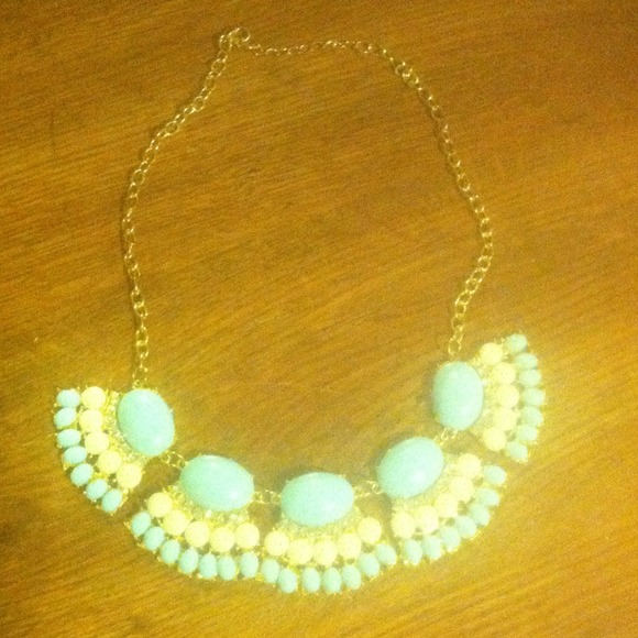 Statement necklace