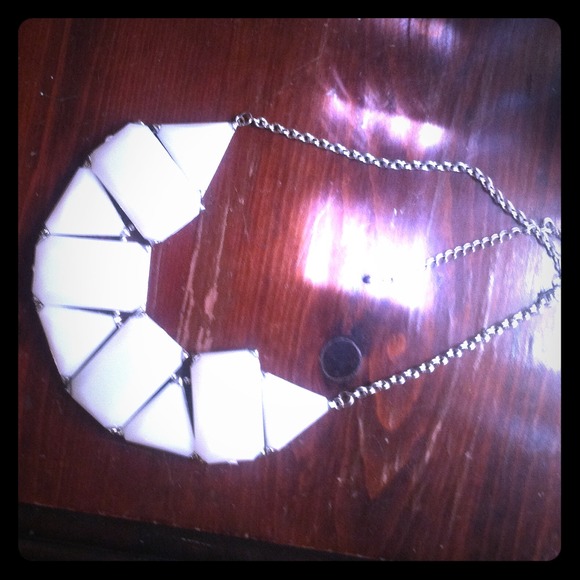 Statement Necklace❤️ - Picture 1 of 1