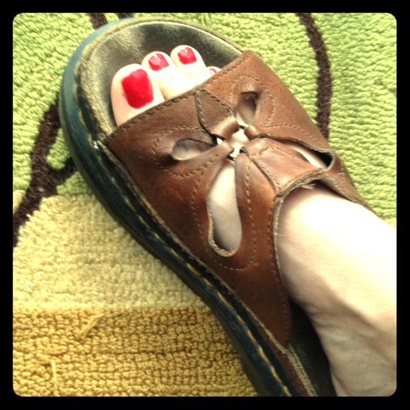 Adorable Dr Martens sandals