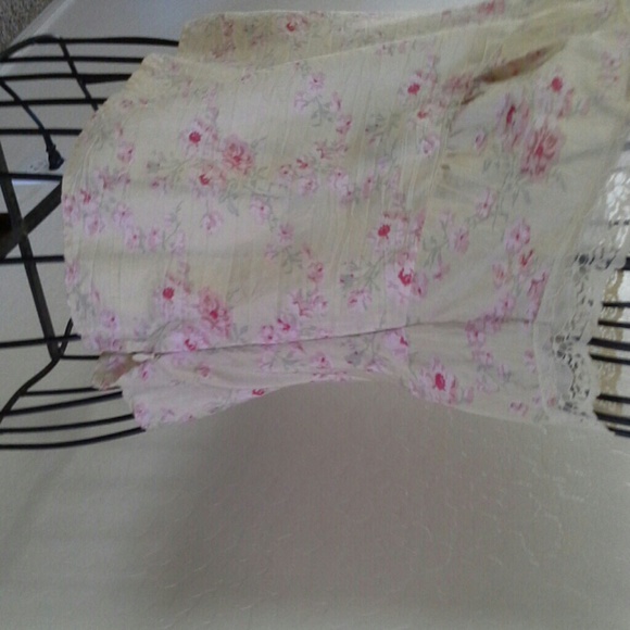 Top - Picture 3 of 4