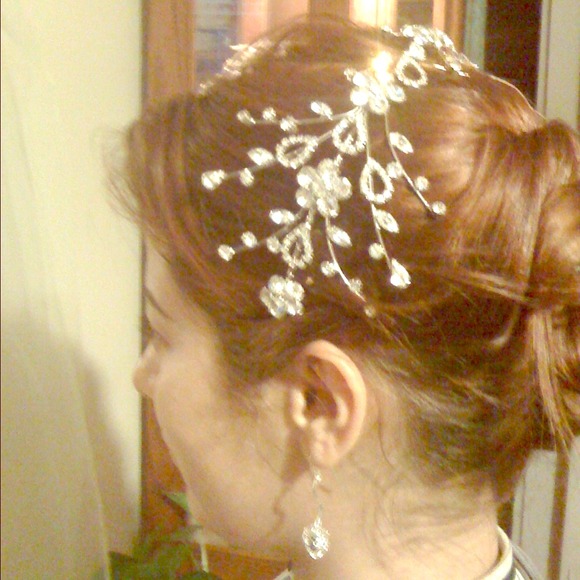 Rinestone and Swarovski tiara.... Made in PR main image 4