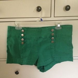High wasted green denim shorts