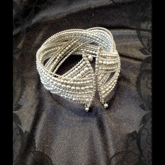 ✨MONET silver cuff bracelet