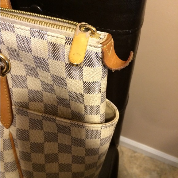 Authentic Louis Vuitton - Picture 2 of 4