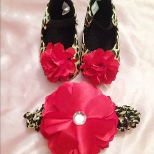 | Bow & Shoe Set |