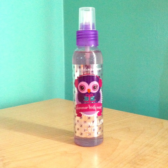 Shimmer body mist
