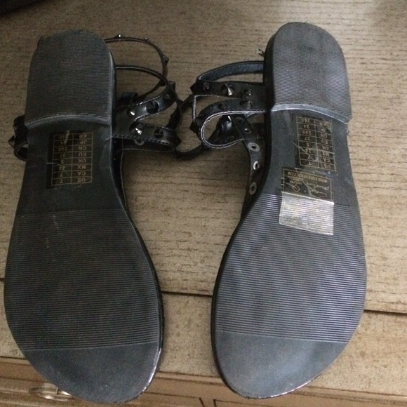 🚫SOLD🚫Forever 21 gladiators - Picture 2 of 4