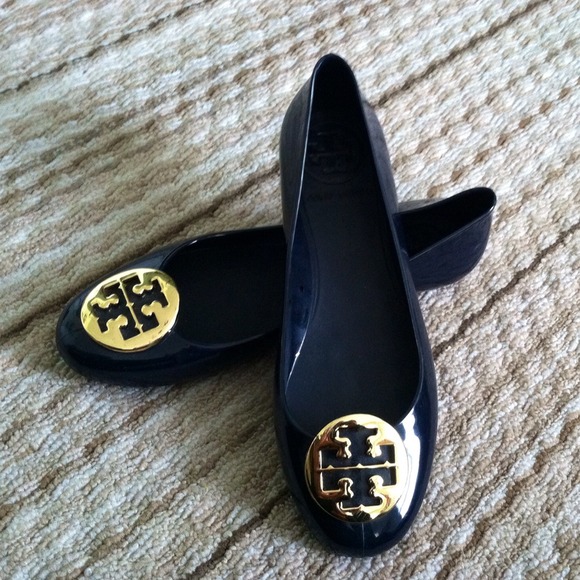 Tory Burch navy blue rubber flats - Picture 1 of 3