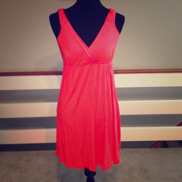🚫Sold in bundle 🚫Coral summer dress