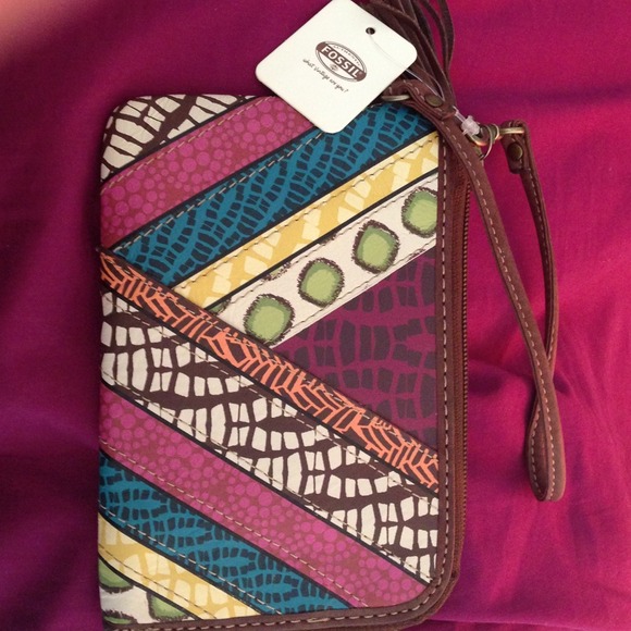 Fossil wristlet