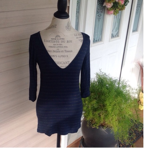 ❌gifted❌🌸Dark blue tunic top🌸 - Picture 4 of 4