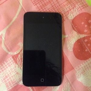 ❌SOLD❌iPod touch gen 4 32gb